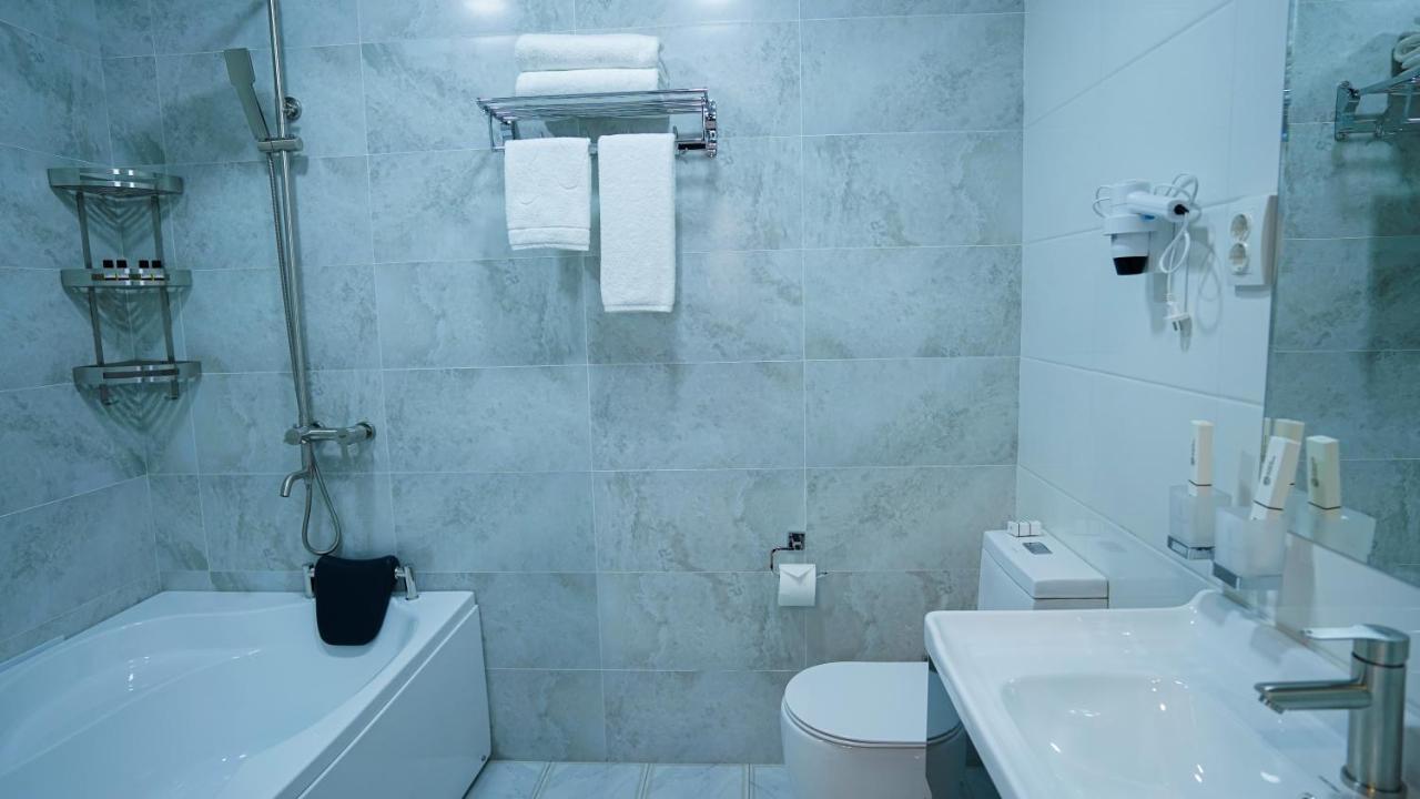 Almalyk Plaza Hotel Olmaliq Zewnętrze zdjęcie